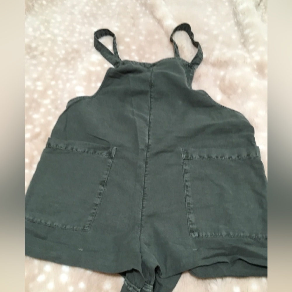 NWOT O’Neil Women’s Gray Overalls One-Piece Romper